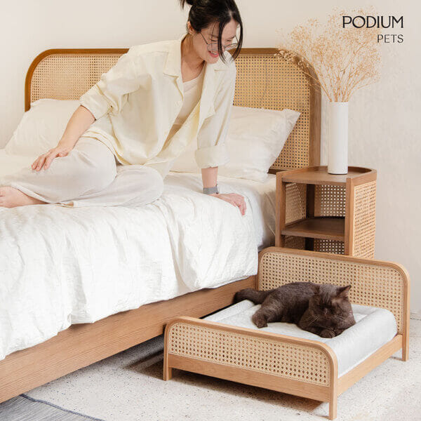 ที่นอนสัตว์เลี้ยง PODIUM PETS รุ่น CANE PET BED ขนาด 60X65X34 ซม. สีไม้ธรรมชาติ